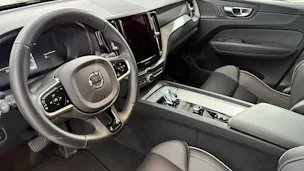 VOLVO XC60 2.0 T6 TE Plus Dark eAWD