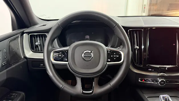 VOLVO XC60 2.0 T6 TE Plus Dark eAWD