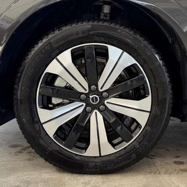 VOLVO XC60 2.0 T6 TE Plus Dark eAWD