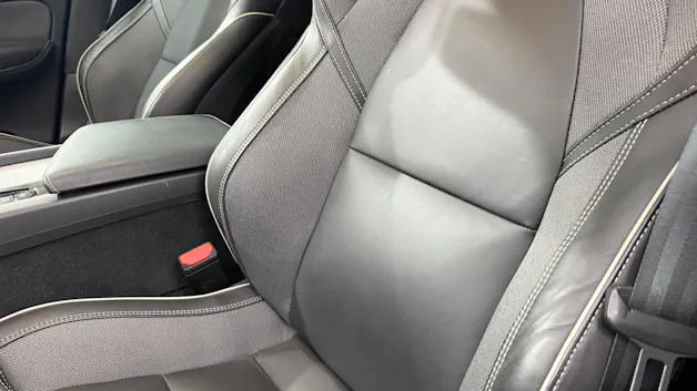VOLVO XC60 2.0 T6 TE Plus Dark eAWD