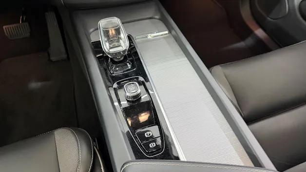 VOLVO XC60 2.0 T6 TE Plus Dark eAWD