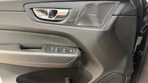 VOLVO XC60 2.0 T6 TE Plus Dark eAWD