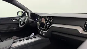 VOLVO XC60 2.0 T6 TE Plus Dark eAWD
