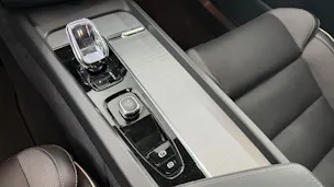 VOLVO XC60 2.0 T6 TE Plus Dark eAWD