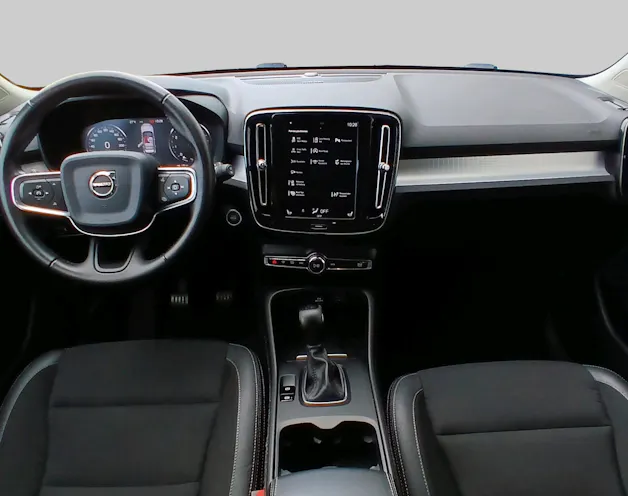 VOLVO XC40 1.5 T3 Momentum