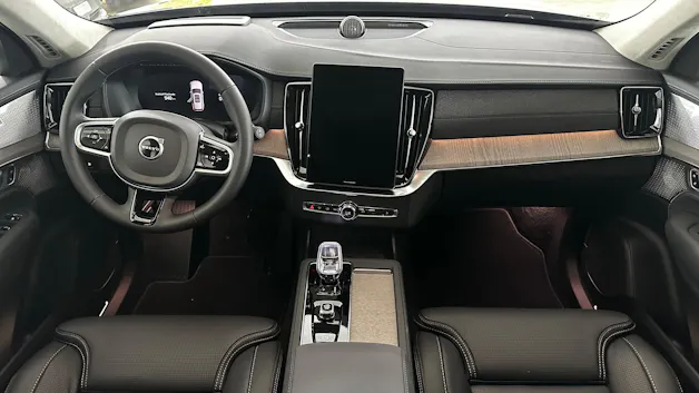 VOLVO XC90 2.0 T8 TE Ultra Dark eAWD