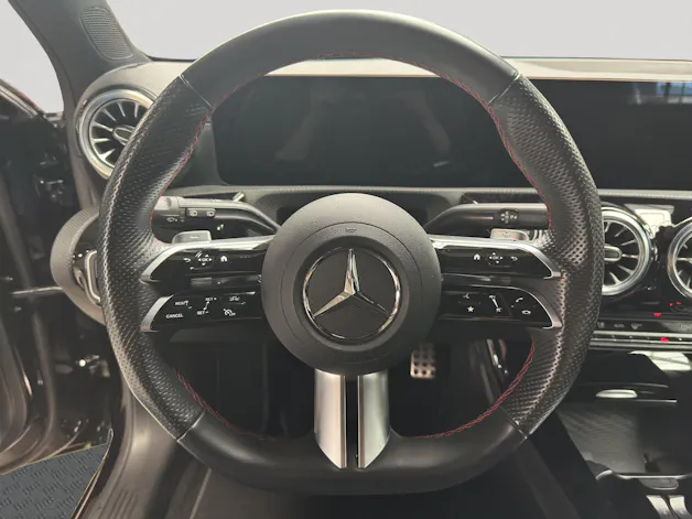 MERCEDES-BENZ A 200 AMG 7G-DCT