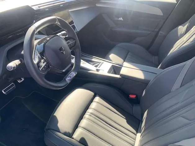 PEUGEOT 408 1.6 PHEV 225 GT