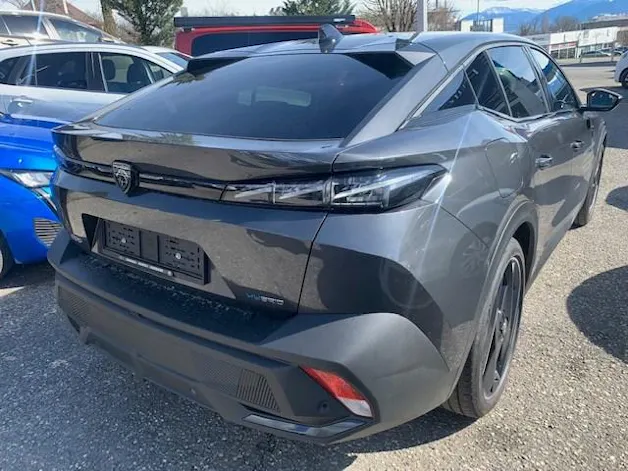 PEUGEOT 408 1.6 PHEV 225 GT