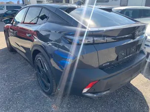 PEUGEOT 408 1.6 PHEV 225 GT