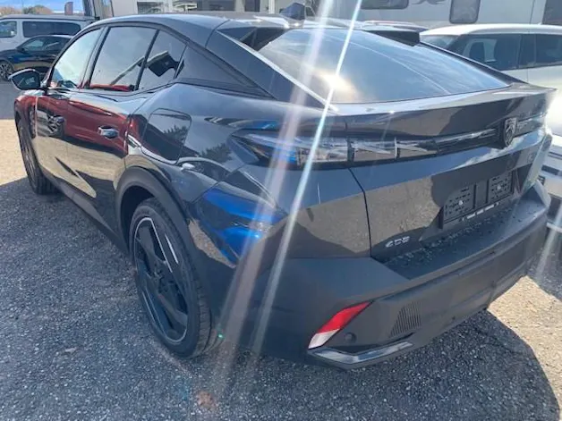 PEUGEOT 408 1.6 PHEV 225 GT