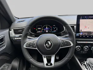 RENAULT Arkana 1.6 E-Tech Engineered