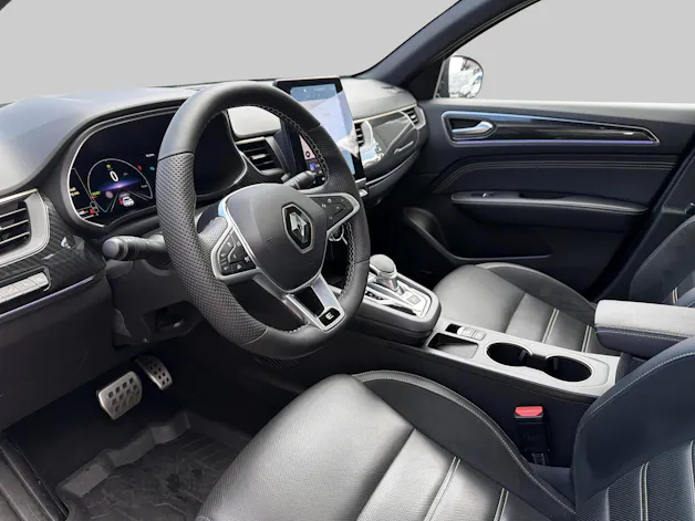 RENAULT Arkana 1.6 E-Tech Engineered