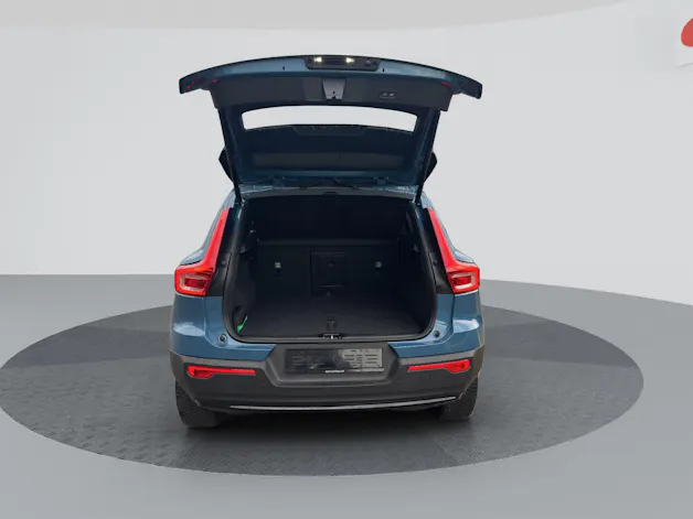 VOLVO XC40 B4 Benzin Mild Hybrid Plus Dark DCT