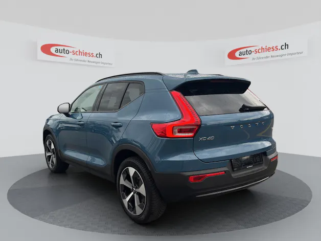 VOLVO XC40 B4 Benzin Mild Hybrid Plus Dark DCT