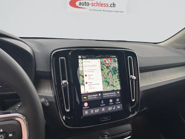 VOLVO XC40 B4 Benzin Mild Hybrid Plus Dark DCT