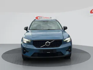 VOLVO XC40 B4 Benzin Mild Hybrid Plus Dark DCT