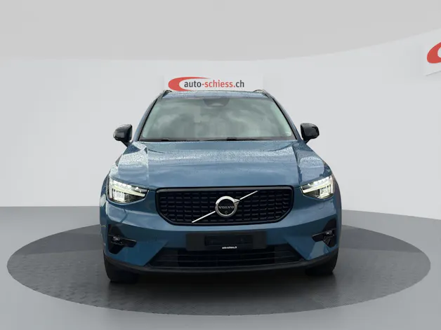 VOLVO XC40 B4 Benzin Mild Hybrid Plus Dark DCT