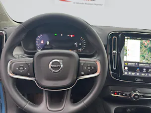 VOLVO XC40 B4 Benzin Mild Hybrid Plus Dark DCT