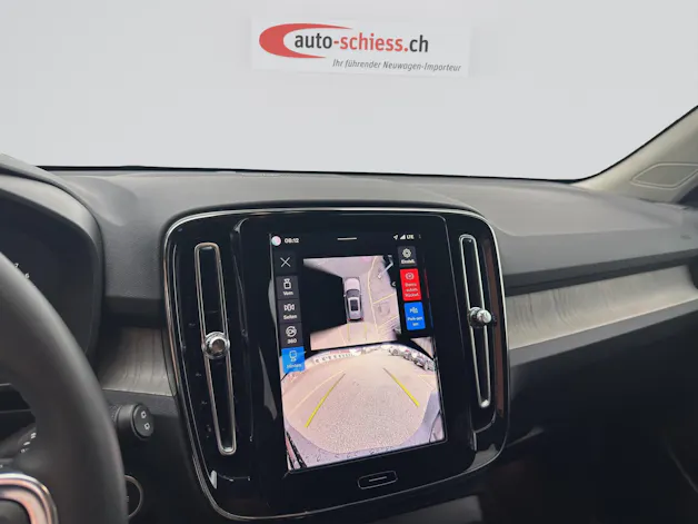 VOLVO XC40 B4 Benzin Mild Hybrid Plus Dark DCT