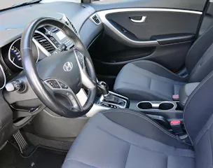 HYUNDAI i30 1.6 GDi Amplia