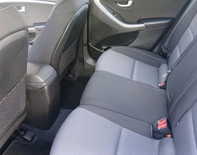 HYUNDAI i30 1.6 GDi Amplia