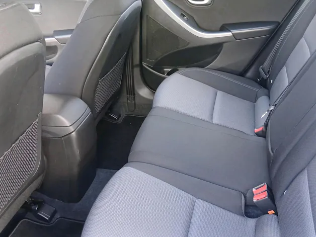 HYUNDAI i30 1.6 GDi Amplia