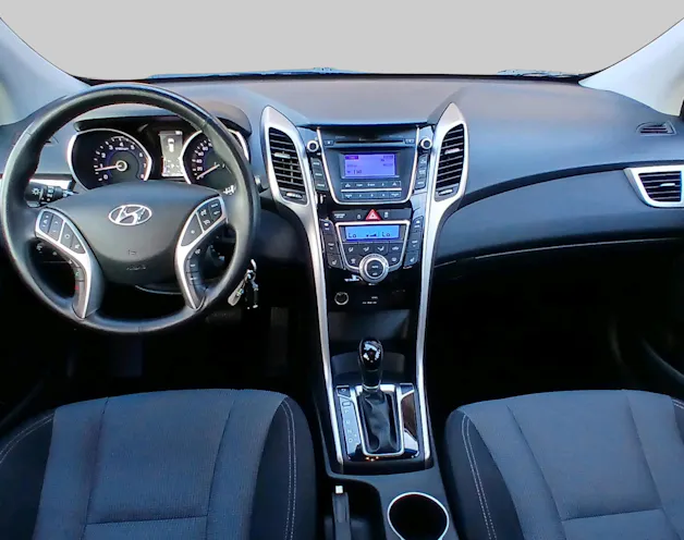 HYUNDAI i30 1.6 GDi Amplia