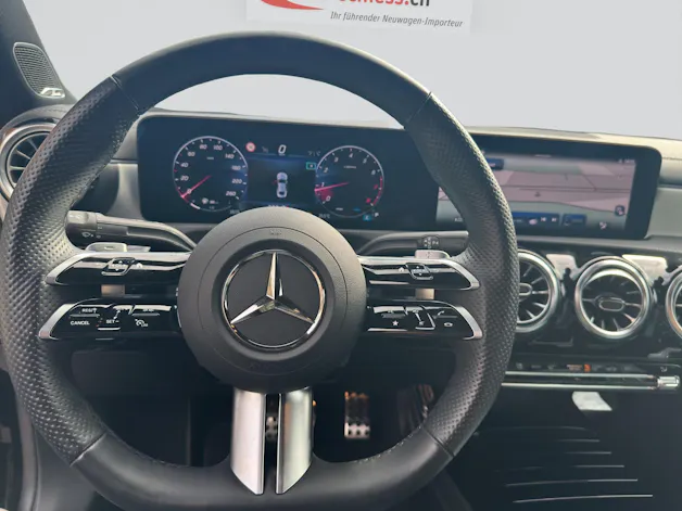 MERCEDES-BENZ CLA 250 4Matic 8G-DCT AMG Line Night