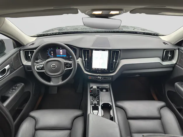 VOLVO XC60 B4 Diesel Mild Hybrid AWD Plus Dark Geartronic