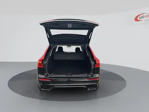VOLVO XC60 B4 Diesel Mild Hybrid AWD Plus Dark Geartronic