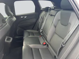 VOLVO XC60 B5 Benzin Mild Hybrid AWD Plus Black Edition Geartronic