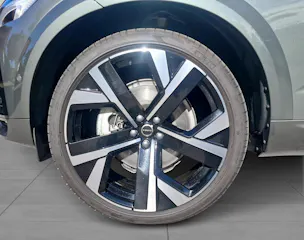 VOLVO XC60 2.0 T8 TE Ultra Dark eAWD