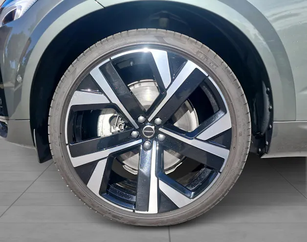 VOLVO XC60 2.0 T8 TE Ultra Dark eAWD