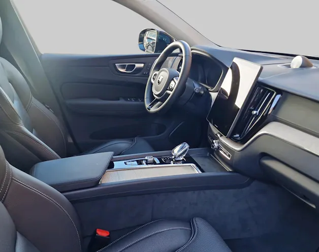 VOLVO XC60 2.0 T8 TE Ultra Dark eAWD