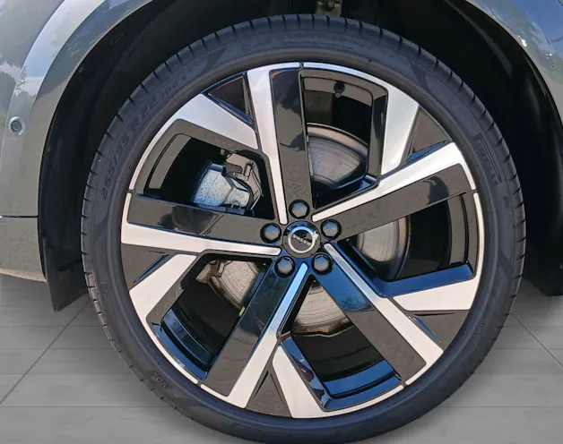 VOLVO XC60 2.0 T8 TE Ultra Dark eAWD