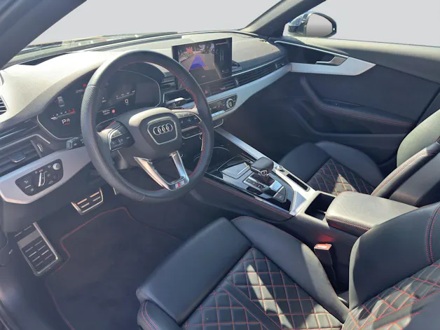 AUDI A4 40 TDI S line S-tronic Black