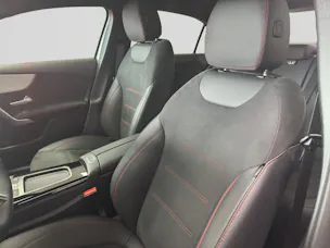 MERCEDES-BENZ A 200 7G-DCT AMG-LINE