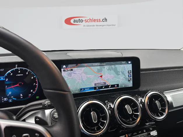 MERCEDES-BENZ GLB 200 4Matic Progressive 8G-Tronic