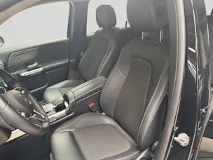 MERCEDES-BENZ GLB 200 4Matic Progressive 8G-Tronic
