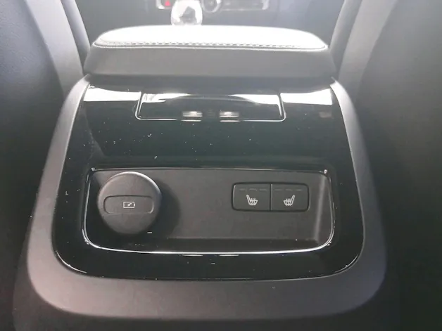 VOLVO V60 2.0 T8 TE Ultra Dark eAWD