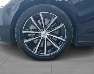 VOLVO V60 2.0 T8 TE Ultra Dark eAWD