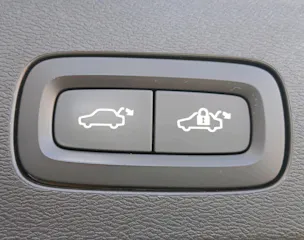 VOLVO V60 2.0 T8 TE Ultra Dark eAWD