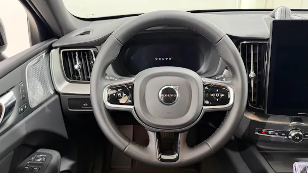 VOLVO XC60 2.0 T8 TE Black Edition e