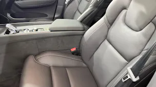 VOLVO XC60 2.0 T8 TE Black Edition e