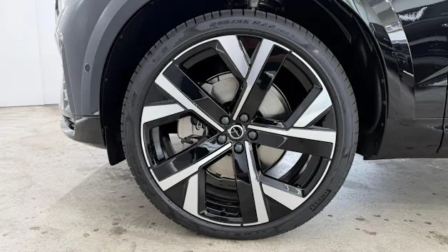 VOLVO XC60 2.0 T8 TE Black Edition e