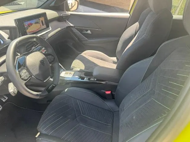 PEUGEOT 208 1.2 MHEV 145 GT