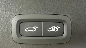 VOLVO XC40 2.0 B3 MH Core