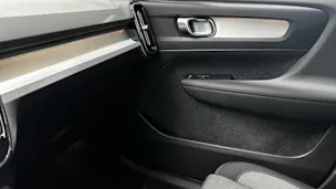 VOLVO XC40 2.0 B3 MH Core
