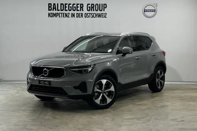 VOLVO XC40 2.0 B3 MH Core